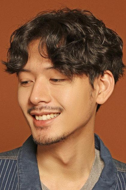 Sirat Intarachote - Actor Profile Photo
