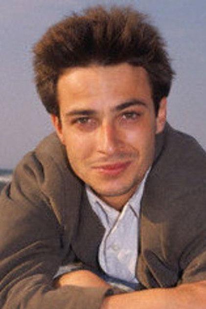 Simon de La Brosse - Actor Profile Photo