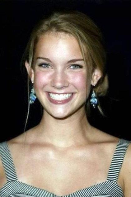 Tara Thompson - Actor Profile Photo