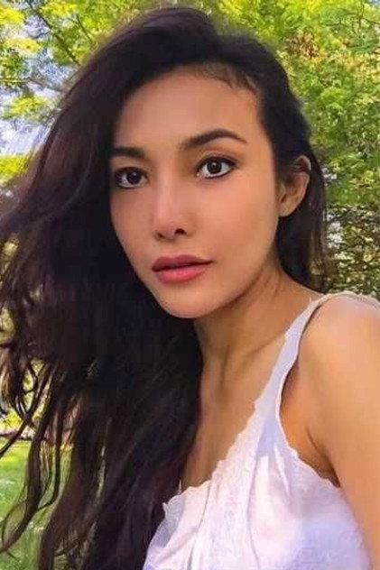 Sheny Andrea - Actor Profile Photo