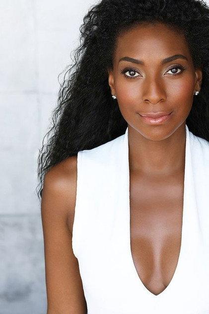 Napiera Groves - Actor Profile Photo