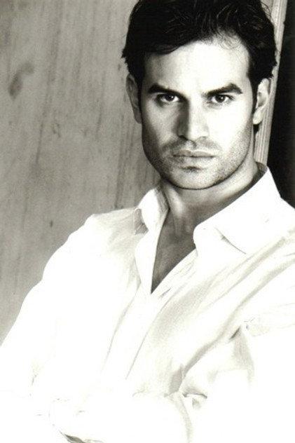 Manuel Oliverio - Actor Profile Photo