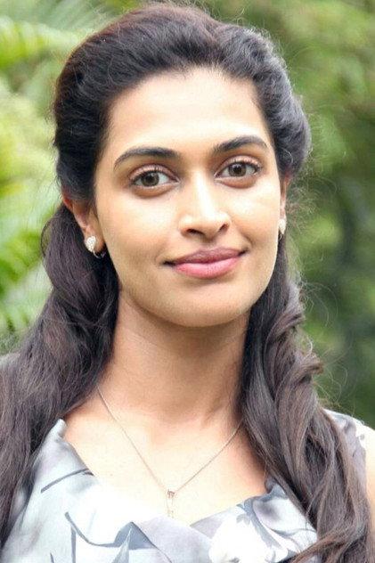 Salony Luthra - Actor Profile Photo
