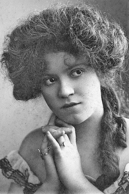 Helen Wright - Actor Profile Photo