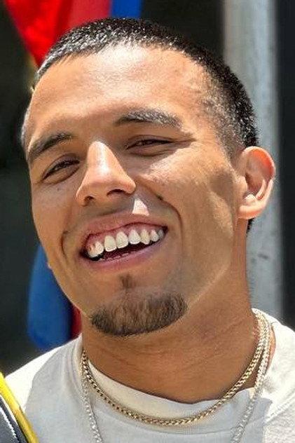 Arnold Gonzalez - Actor Profile Photo