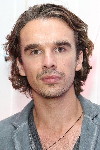 Edward Akrout - Actor Profile Photo