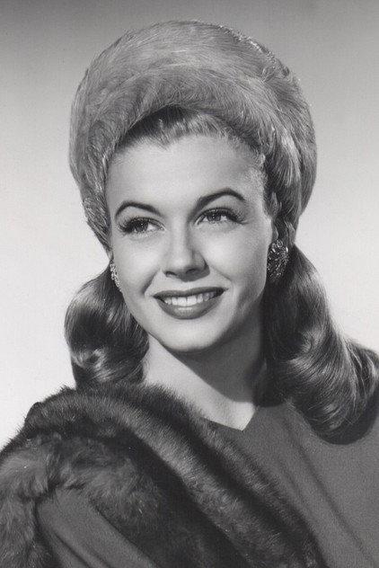 Nancy Saunders - Actor Profile Photo