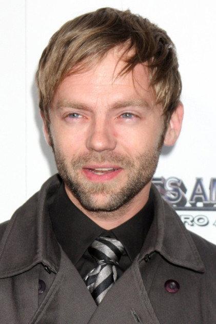 Esteban Powell - Actor Profile Photo
