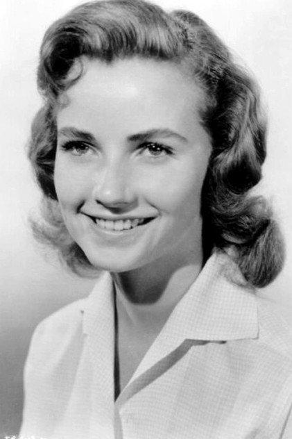 Sandra Knight - Actor Profile Photo