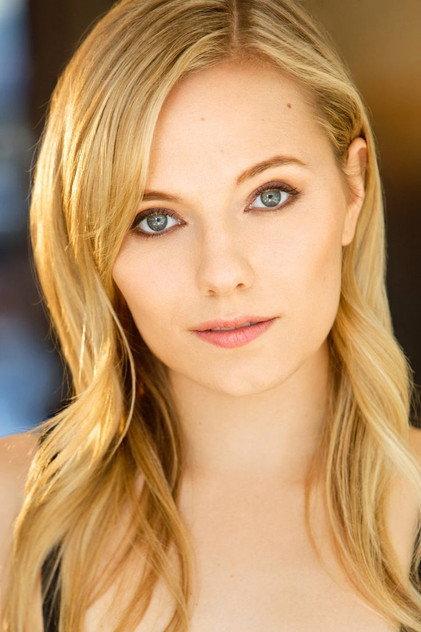 Seri DeYoung - Actor Profile Photo