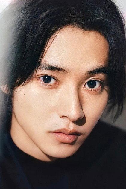 Kento Yamazaki - Actor Profile Photo
