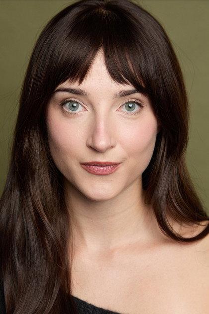 Tess Dinerstein - Actor Profile Photo