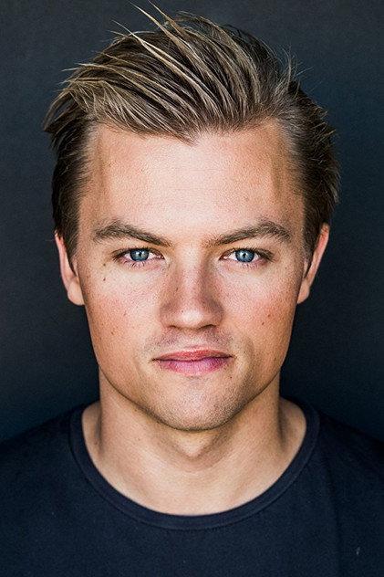 Peter Coventry Smith - Actor Profile Photo