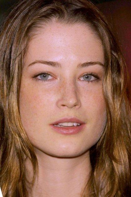 Lucy Gordon - Actor Profile Photo