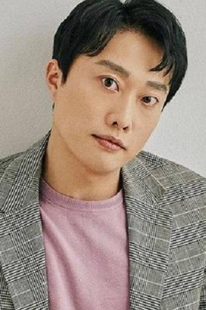 Cho Joon - Actor Profile Photo