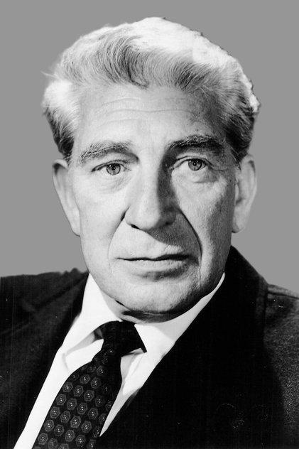 Eduard Franz - Actor Profile Photo