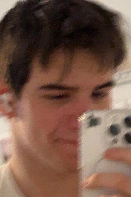 Alekisok - Actor Profile Photo
