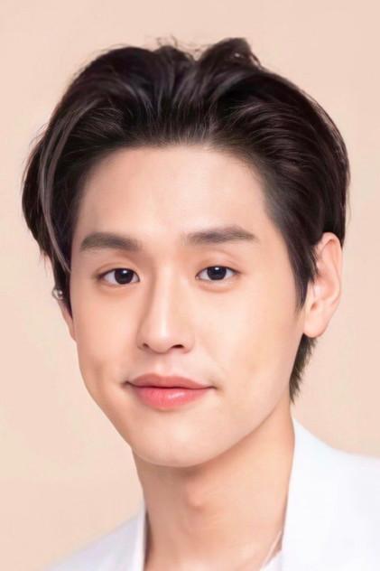 Putthipong Assaratanakul - Actor Profile Photo