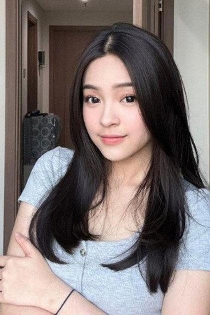 Elsa Japasal - Actor Profile Photo