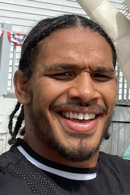 Darian Weeks - Actor Profile Photo