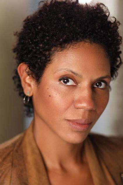 Lorna Lowe - Actor Profile Photo