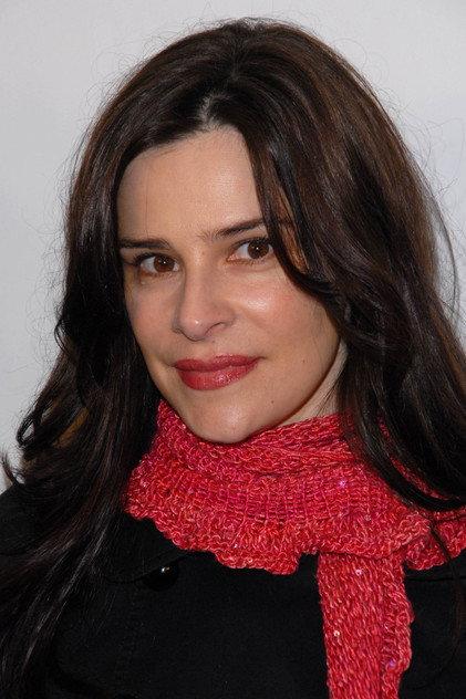 Sarah Lassez - Actor Profile Photo