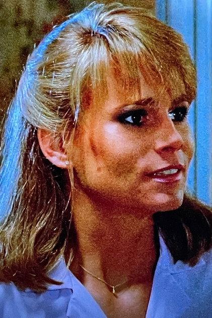 Julie Gordon - Actor Profile Photo