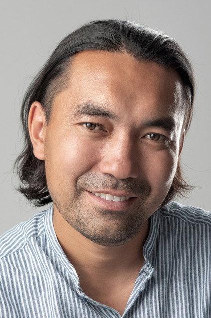 Askhat Kuchencherekov - Actor Profile Photo