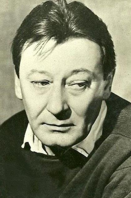 Fory Etterle - Actor Profile Photo