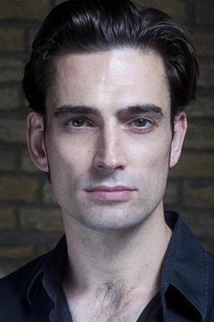 Simon Thomas - Actor Profile Photo
