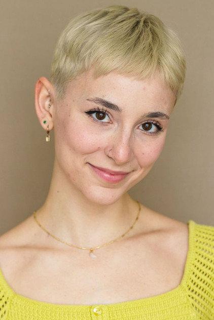 Caroline Buddendorf - Actor Profile Photo