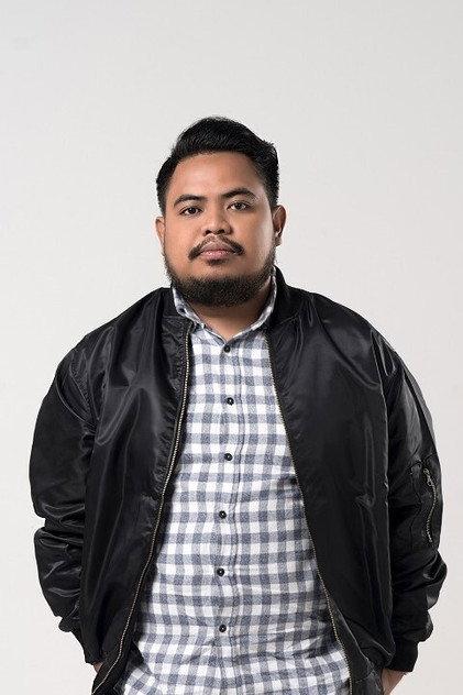 Rigen Rakelna - Actor Profile Photo