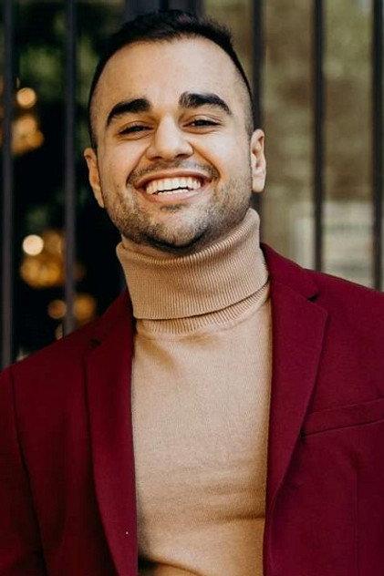 Ash Dadvand - Actor Profile Photo
