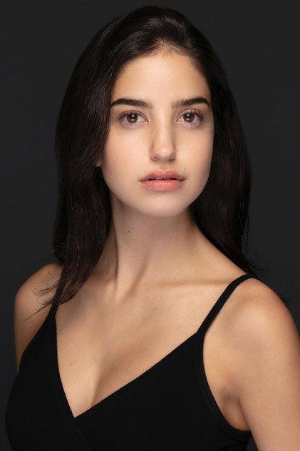 Selin Cuhadaroglu - Actor Profile Photo