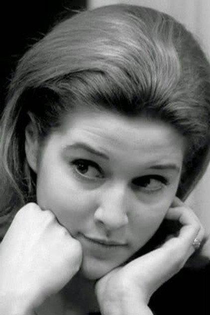 Catherine-Isabelle Duport - Actor Profile Photo