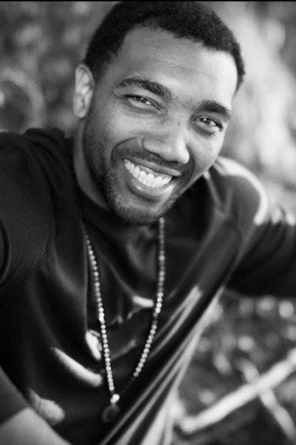 Justin William Davis - Actor Profile Photo