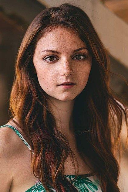 Jessica Clement - Actor Profile Photo