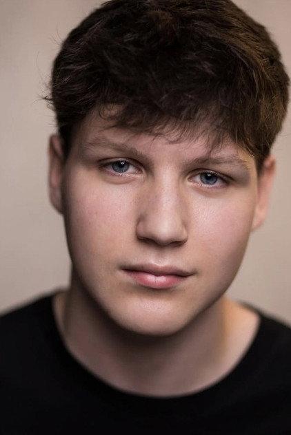 Fraser Perry - Actor Profile Photo