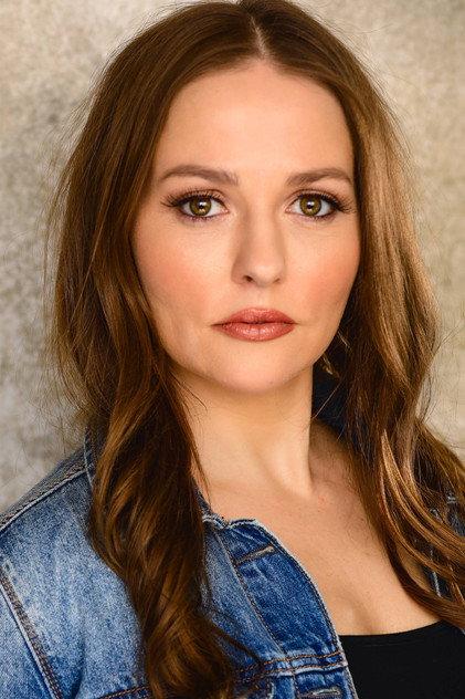 Steffi Wickens - Actor Profile Photo