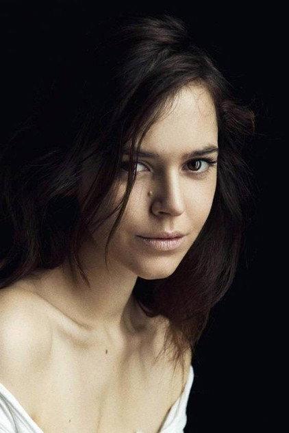 Fanny Piot - Actor Profile Photo