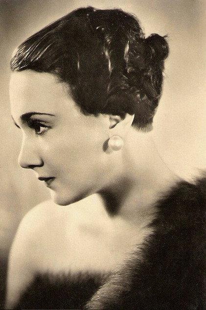 Elsa Merlini - Actor Profile Photo