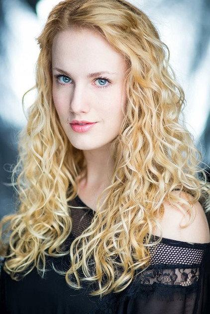 Abi Casson Thompson - Actor Profile Photo