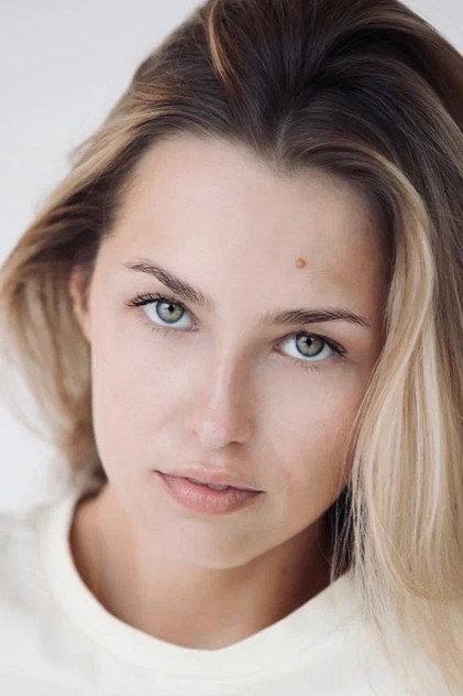 Aglaya Shilovskaya - Actor Profile Photo
