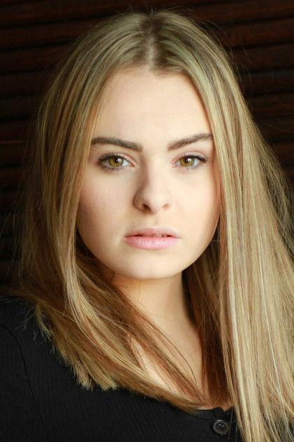 Sydney Wade - Actor Profile Photo