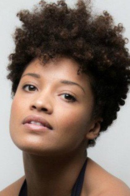 Aude Legastelois - Actor Profile Photo