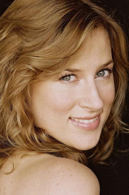 Jennefer Folsom - Actor Profile Photo