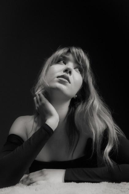 Shona Buschlen - Actor Profile Photo