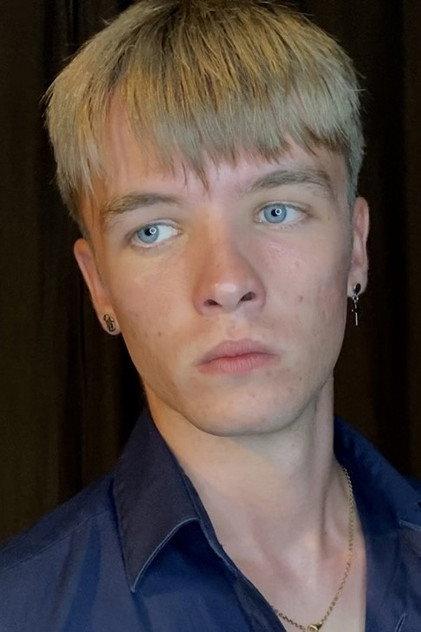 Áxel Fernández - Actor Profile Photo