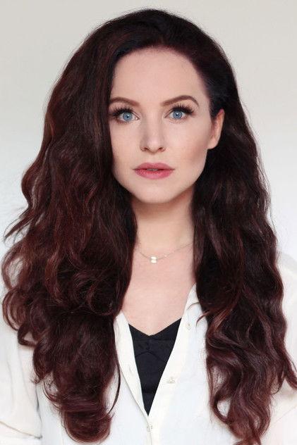 Liesl Ahlers - Actor Profile Photo