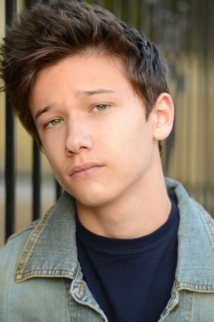 Duncan Anderson - Actor Profile Photo